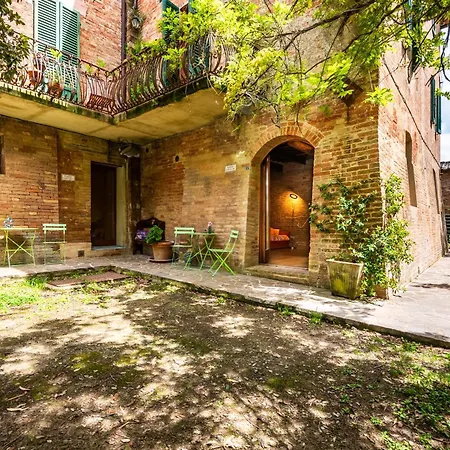 La Torre Di Monsindoli ファームステイ