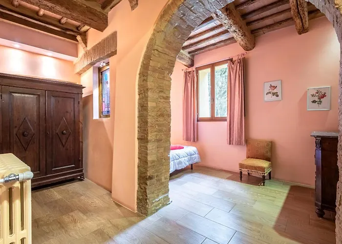 La Torre Di Monsindoli בית חווה *