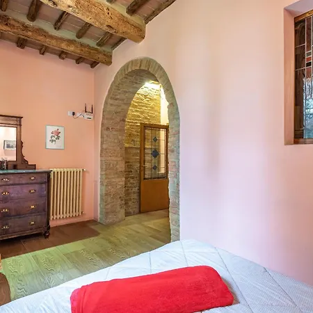 La Torre Di Monsindoli Gospodarstwo agroturystyczne *